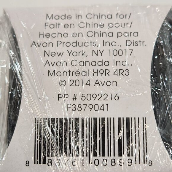 Avon Halo Cubic Zirconia Stud Earrings Princess Cut x 4 NEW - Picture 10 of 10